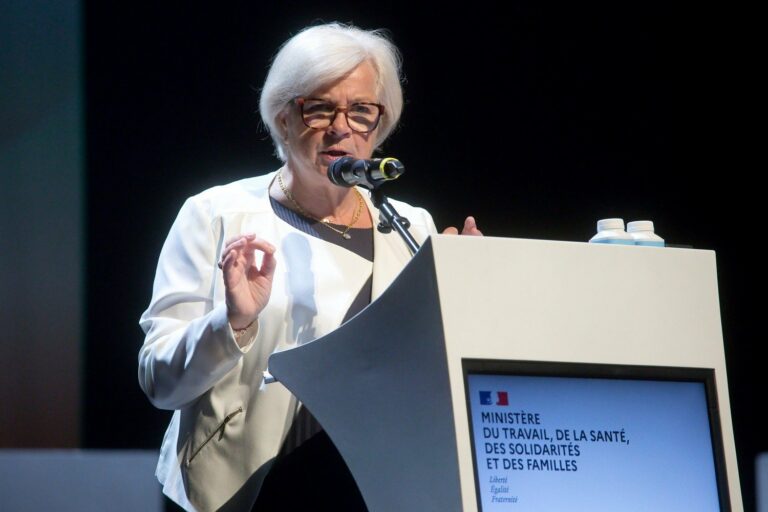 Assemblée Générale de l'UNAF à Dijon 06-2025. Madame Vautrin